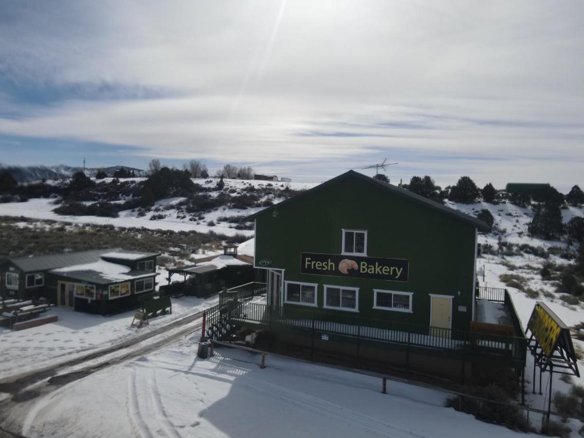 Bryce Sunset Inn Panguitch Exterior foto